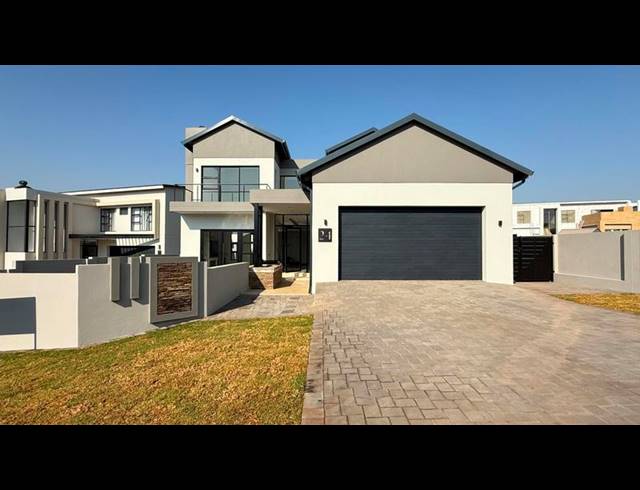 4 BEDROOM HOUSE FOR SALE IN FOUNTAINBROOK ESTATE